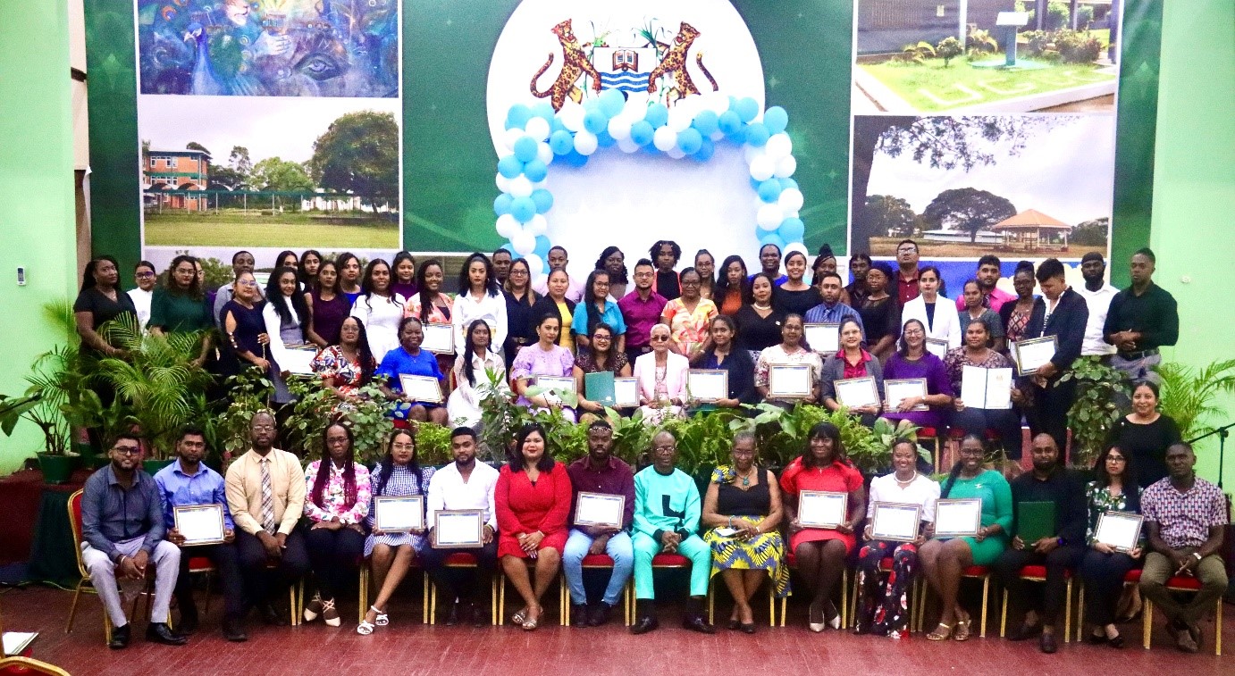 Vice-Chancellor Professor Paloma Mohamed Martin (first, right, standing) along with FEH staff andstudents at the Awards and Prize-giving ceremony.